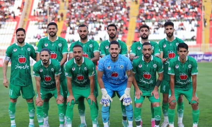 پیروزی ذوبآهن مقابل پیکان در نیمه نخست پیروزی ذوبآهن مقابل پیکان در نیمه نخست