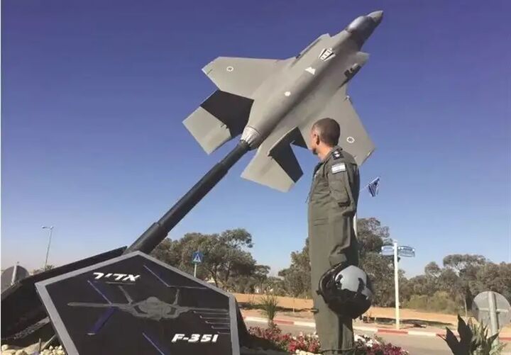 حمله موشکی مقاومت عراق به پایگاه نواتیم اسرائیل حمله موشکی مقاومت عراق به پایگاه نواتیم اسرائیل