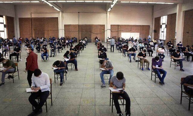 استقرار میز پاسخگویی امتحانات نهایی در ادارات آموزش و پرورش  مناطق ۱۹ گانه تهران