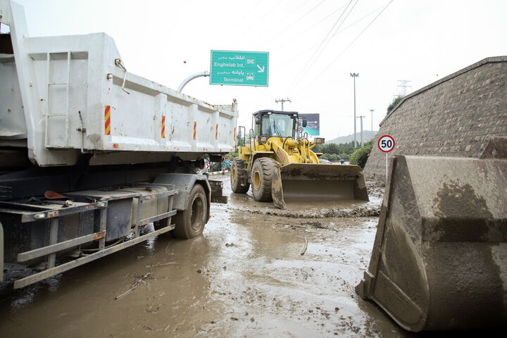 امدادرسانی ستاد اجرایی فرمان امام در مناطق سیل زده استان خراسان رضوی امدادرسانی ستاد اجرایی فرمان امام در مناطق سیل زده استان خراسان رضوی