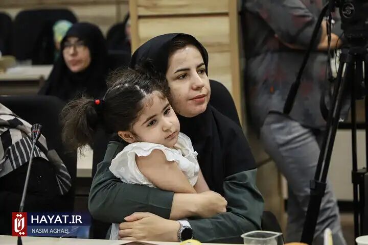 همسرم علاقه ویژه ای به فرزند دختر داشت + فیلم همسرم علاقه ویژه ای به فرزند دختر داشت + فیلم