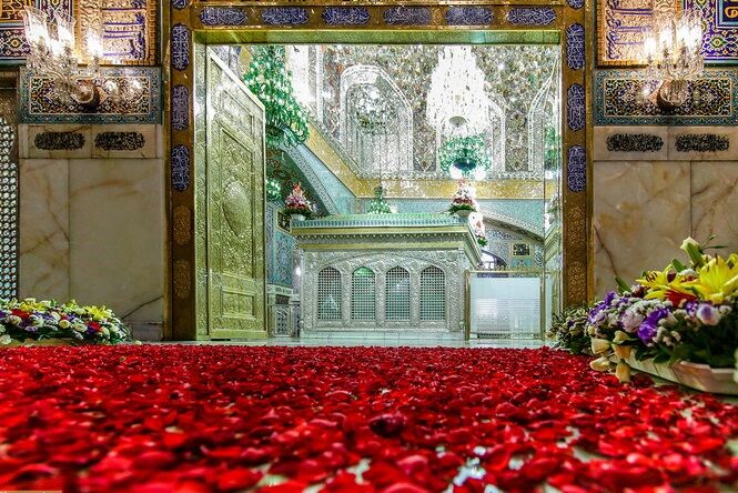 میلاد امام «علی بن موسی الرضا(ع)»؛ تو عشق هر دو جهانی، جهان و جان به فدایت... میلاد امام «علی بن موسی الرضا(ع)»؛ تو عشق هر دو جهانی، جهان و جان به فدایت...