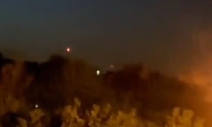 تاریک شدن هوا کار جستجو را بسیار دشوار کرده است تاریک شدن هوا کار جستجو را بسیار دشوار کرده است