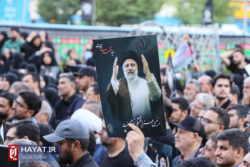 تصاویر/ برگزاری اجتماع مردمی در میدان ولی عصر (عج) درپی شهادت رئیس جمهور
