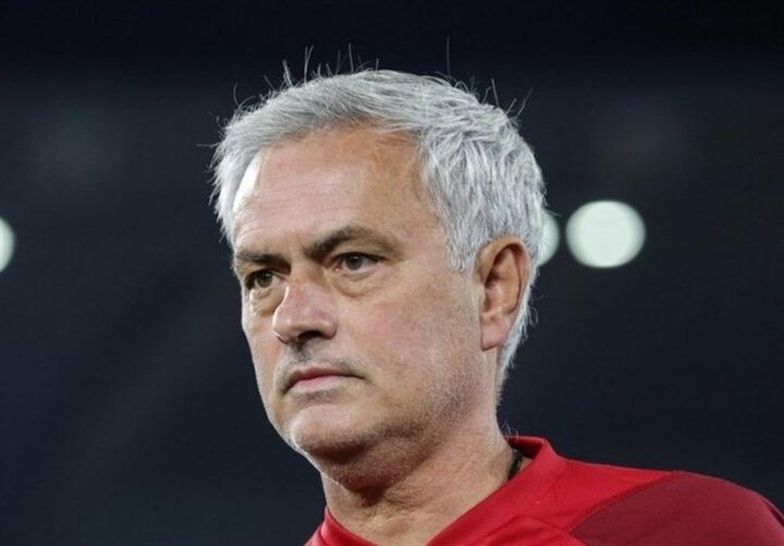 سفر مورینیو به عربستان سفر مورینیو به عربستان