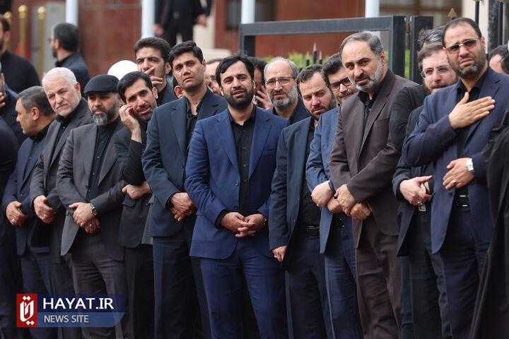 استقبال از پیکر رئیس جمهور شهید و همراهان در فرودگاه مهرآباد