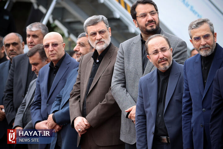 استقبال از پیکر رئیس جمهور شهید و همراهان در فرودگاه مهرآباد