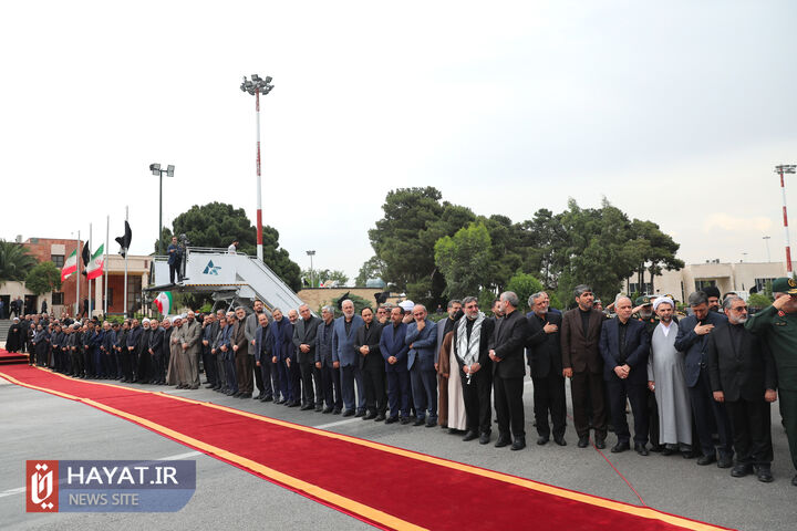 استقبال از پیکر رئیس جمهور شهید و همراهان در فرودگاه مهرآباد