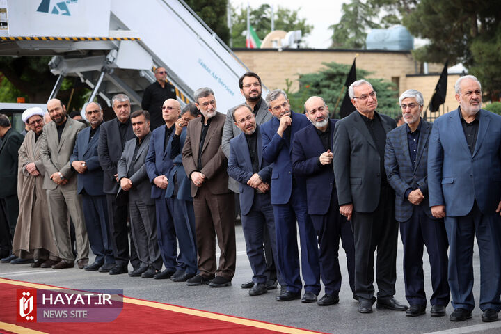استقبال از پیکر رئیس جمهور شهید و همراهان در فرودگاه مهرآباد