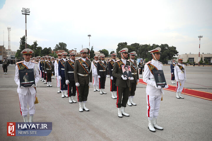 استقبال از پیکر رئیس جمهور شهید و همراهان در فرودگاه مهرآباد