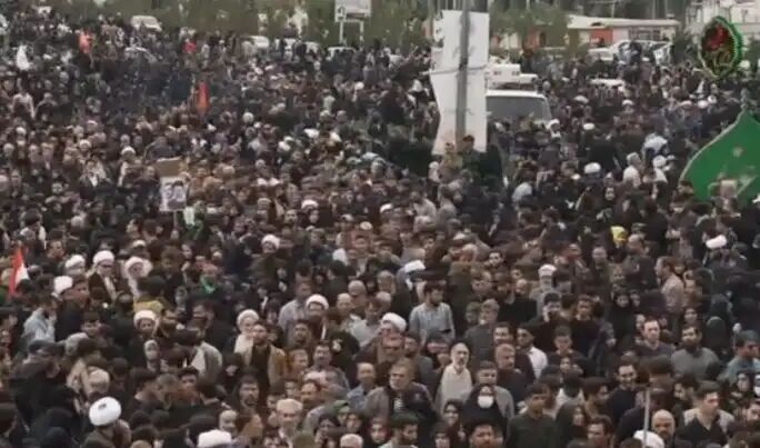 ورود پیکر شهدای خدمت به قم/ تشییع شهدا در جوار کریمه اهل بیت (ع) ورود پیکر شهدای خدمت به قم/ تشییع شهدا در جوار کریمه اهل بیت (ع)