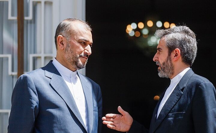 بدرقه «رئیسجمهور مُغتنم» و همراهان شهیدش بدرقه «رئیسجمهور مُغتنم» و همراهان شهیدش