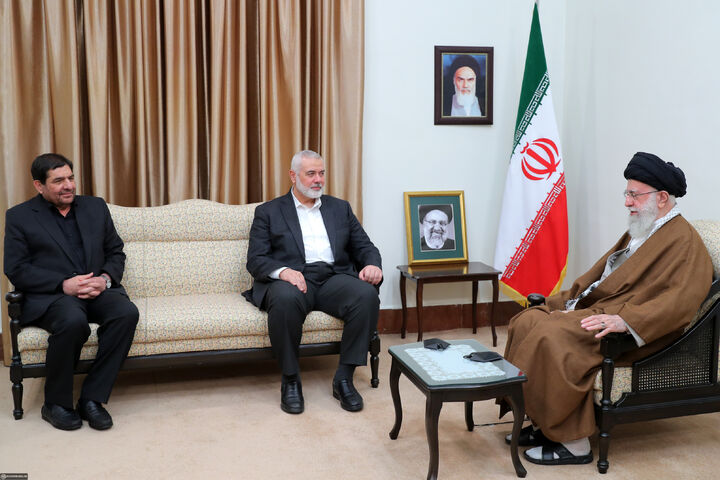 دیدار آقای اسماعیل هنیه رئیس دفتر سیاسی حماس با مقام معظم رهبری دیدار آقای اسماعیل هنیه رئیس دفتر سیاسی حماس با مقام معظم رهبری