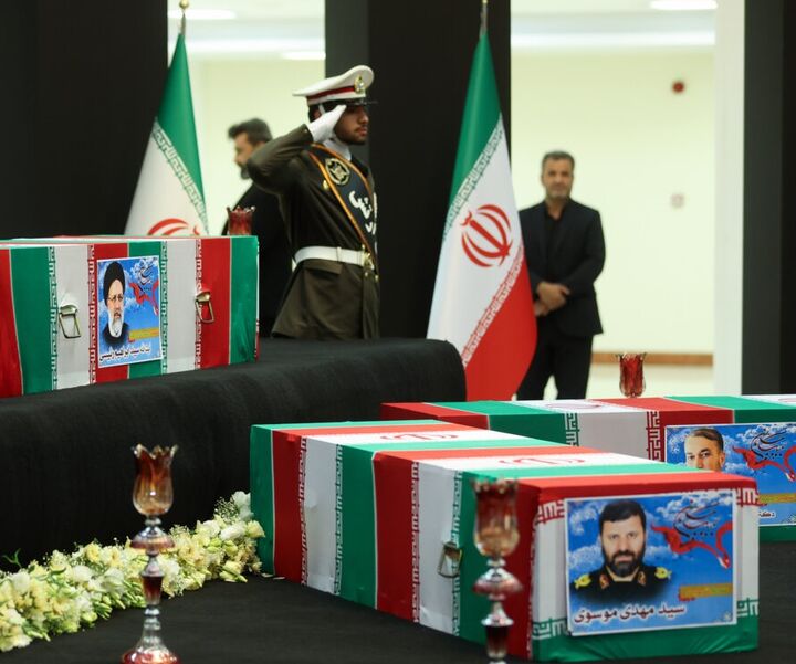 برگزاری مراسم ادای احترام سران کشورهای خارجی به پیکر شهدای خدمت برگزاری مراسم ادای احترام سران کشورهای خارجی به پیکر شهدای خدمت