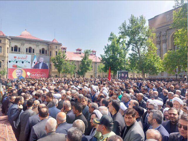 آغاز مراسم تشییع شهید امیرعبداللهیان در وزارت خارجه آغاز مراسم تشییع شهید امیرعبداللهیان در وزارت خارجه