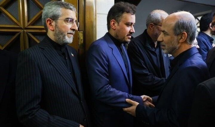 مراسم یادبود شهید امیرعبداللهیان برگزار شد مراسم یادبود شهید امیرعبداللهیان برگزار شد