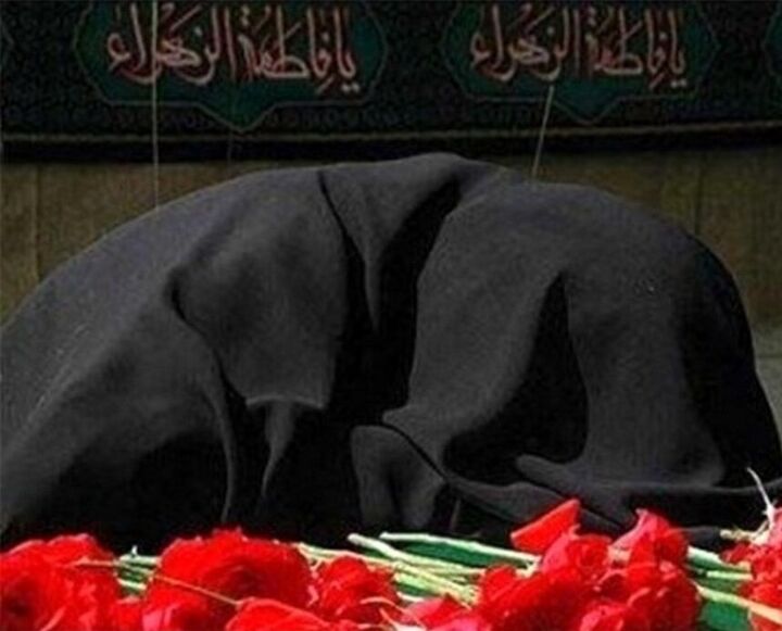 مادر شهید غلامحسین محبی به فرزندش پیوست مادر شهید غلامحسین محبی به فرزندش پیوست