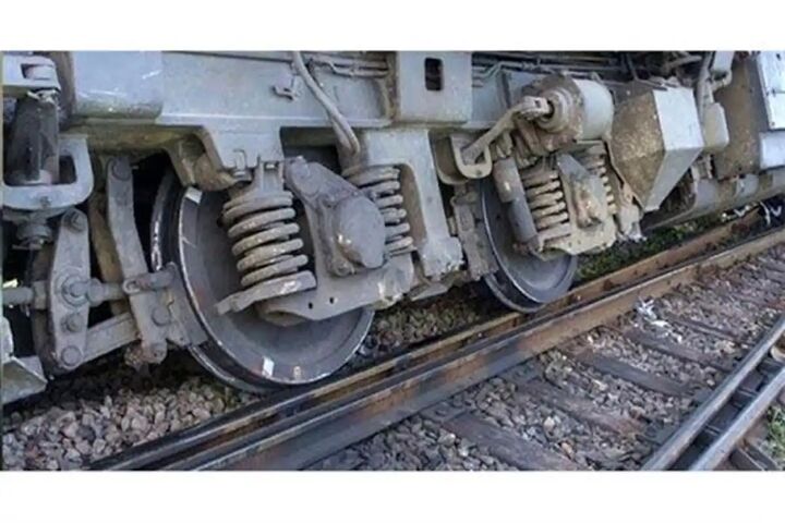 خروج قطار باری از ریل در قطور خوی/ اعزام ۴ تیم امدادی خروج قطار باری از ریل در قطور خوی/ اعزام ۴ تیم امدادی