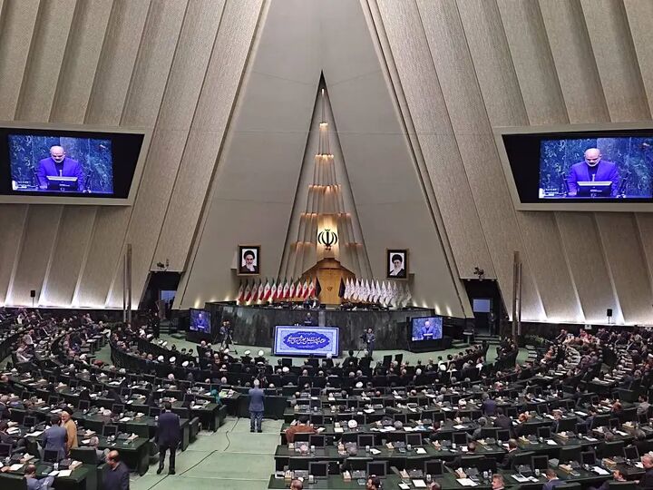 استفاده از سامانه های نوین تاثیر به سزایی در برگزاری امن انتخابات داشت استفاده از سامانه های نوین تاثیر به سزایی در برگزاری امن انتخابات داشت