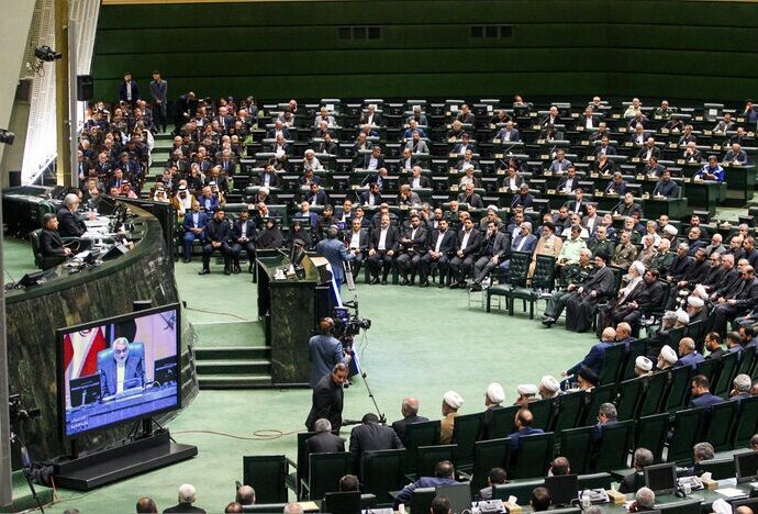 با اعتراض یک نماینده آرا انتخابات هیات رئیسه مجلس بازشماری شد با اعتراض یک نماینده آرا انتخابات هیات رئیسه مجلس بازشماری شد