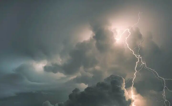 رگبار و رعدوبرق در برخی استانهای کشور رگبار و رعدوبرق در برخی استانهای کشور