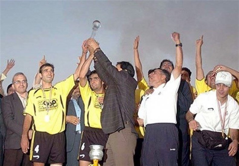 نهمین قهرمانی، پرسپولیسیها را دست نیافتنیتر کرد + عکس قهرمانان