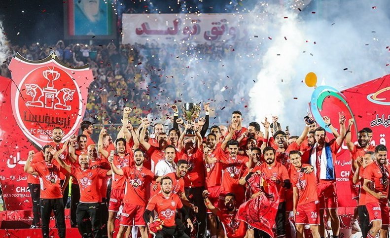 نهمین قهرمانی، پرسپولیسی‌ها را دست نیافتنی‌تر کرد + عکس قهرمانان