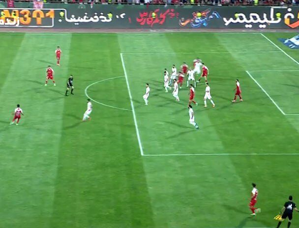 نظر کارشناسان در مورد مشکوکترین گل لیگ بیست و سوم/ آیا گولسیانی در آفساید بود؟ + فیلم نظر کارشناسان در مورد مشکوکترین گل لیگ بیست و سوم/ آیا گولسیانی در آفساید بود؟ + فیلم