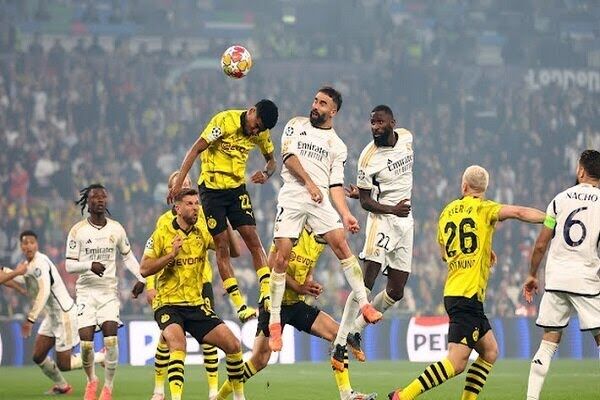 رئال مادرید ۲ - دورتموند صفر پانزدهمین جام در ویترین کهکشانی ها  رئال مادرید ۲ - دورتموند صفر پانزدهمین جام در ویترین کهکشانی ها