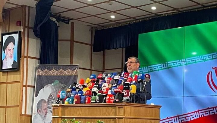 نظام از مردم و مردم از نظام هستند، دشمنان فهمیدهاند که جدایی بین این دو محال است نظام از مردم و مردم از نظام هستند، دشمنان فهمیدهاند که جدایی بین این دو محال است