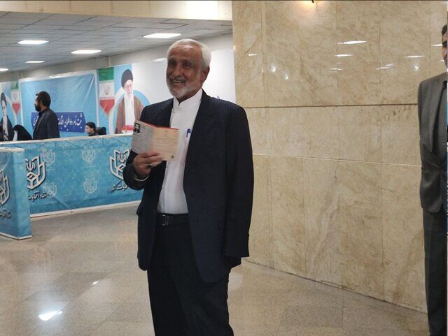 نادران داوطلب نامزدی انتخابات ریاست جمهوری شد نادران داوطلب نامزدی انتخابات ریاست جمهوری شد