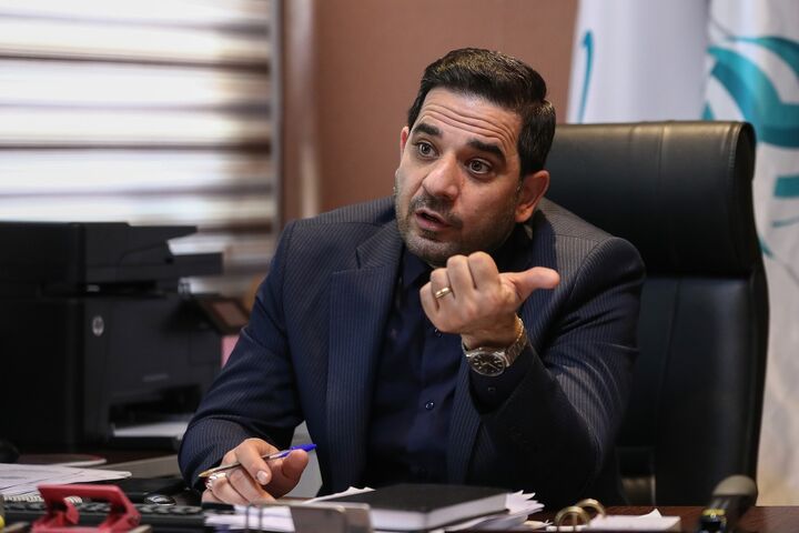 مردم به والیبال تعصب دارند و ناراحت هستند مردم به والیبال تعصب دارند و ناراحت هستند