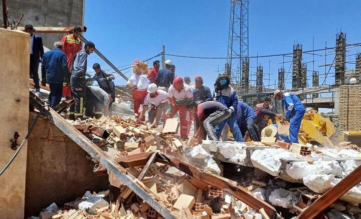 ریزش آوار ساختمان دو کشته و یک مصدوم برجای گذاشت ریزش آوار ساختمان دو کشته و یک مصدوم برجای گذاشت