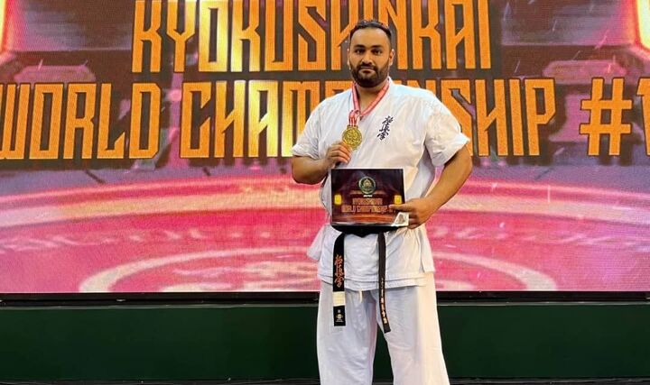 شفیعی: خوشحالم که پرچم کشورم را در میدانی بزرگ به اهتزاز درآوردم شفیعی: خوشحالم که پرچم کشورم را در میدانی بزرگ به اهتزاز درآوردم