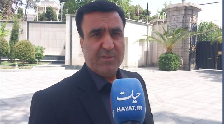 صدور مجوز برای صنایع دانش بنیانی را تسهیل میکنیم صدور مجوز برای صنایع دانش بنیانی را تسهیل میکنیم