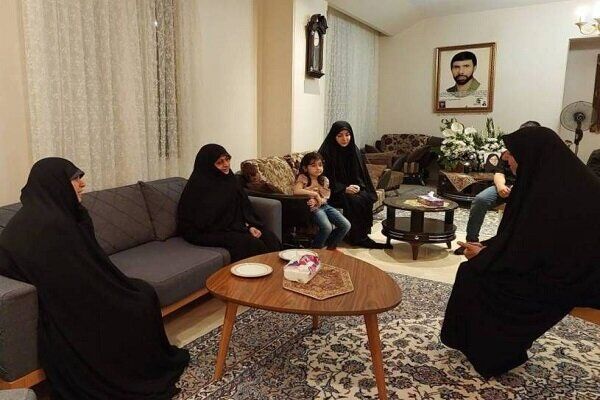 مجاهدت همسران شهدا کمتر از شهادت نیست مجاهدت همسران شهدا کمتر از شهادت نیست