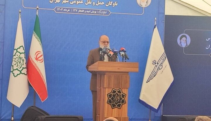 مشکل حمل و نقل با ۱۰۰ اتوبوس حل نمیشود/ توقع شورای شهر از شهرداری برای جبران گذشته مشکل حمل و نقل با ۱۰۰ اتوبوس حل نمیشود/ توقع شورای شهر از شهرداری برای جبران گذشته