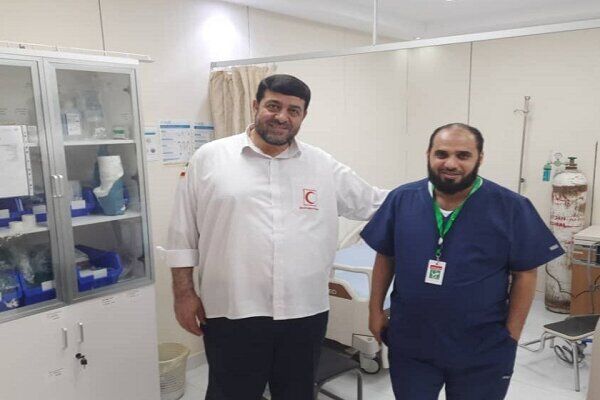 رئیس جمعیت هلال احمر از درمانگاههای عرفات بازدید کرد رئیس جمعیت هلال احمر از درمانگاههای عرفات بازدید کرد