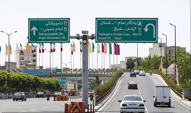 آغازعملیات آشکارسازی حفاظهای طولی بتنی دربزرگراههای تهران/اجرای بیش از۳۰۰هزار مترانواع خط کشی آغازعملیات آشکارسازی حفاظهای طولی بتنی دربزرگراههای تهران/اجرای بیش از۳۰۰هزار مترانواع خط کشی