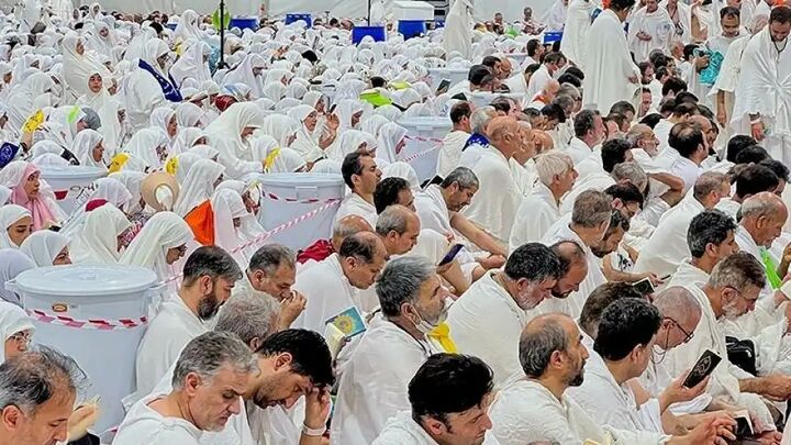 انتقال زائران اهل تشیع به عرفات پایان یافت انتقال زائران اهل تشیع به عرفات پایان یافت