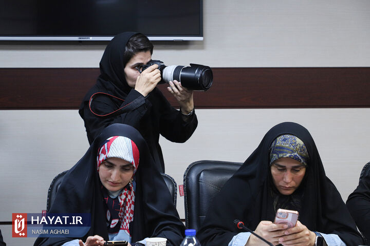 نشست خبری قاضیزاده هاشمی، کاندیدای چهاردهمین دوره ریاست جمهوری