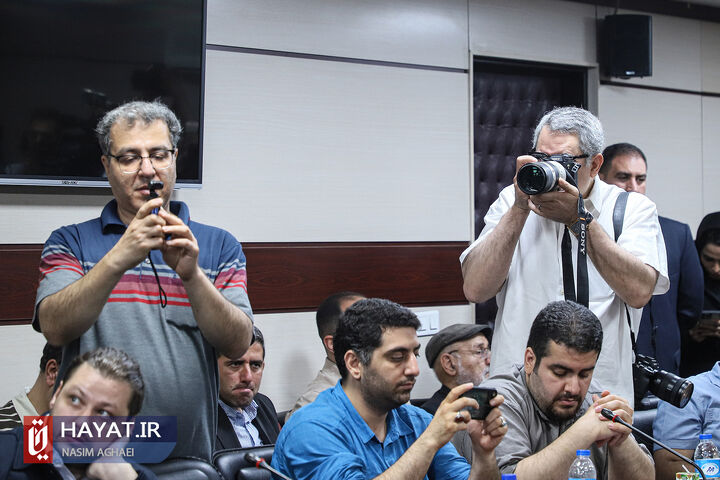 نشست خبری قاضیزاده هاشمی، کاندیدای چهاردهمین دوره ریاست جمهوری