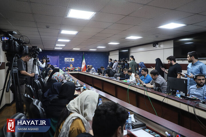 نشست خبری قاضیزاده هاشمی، کاندیدای چهاردهمین دوره ریاست جمهوری