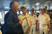 بازدید رئیس‌جمهور کوبا از ناو و زیردریایی روسی