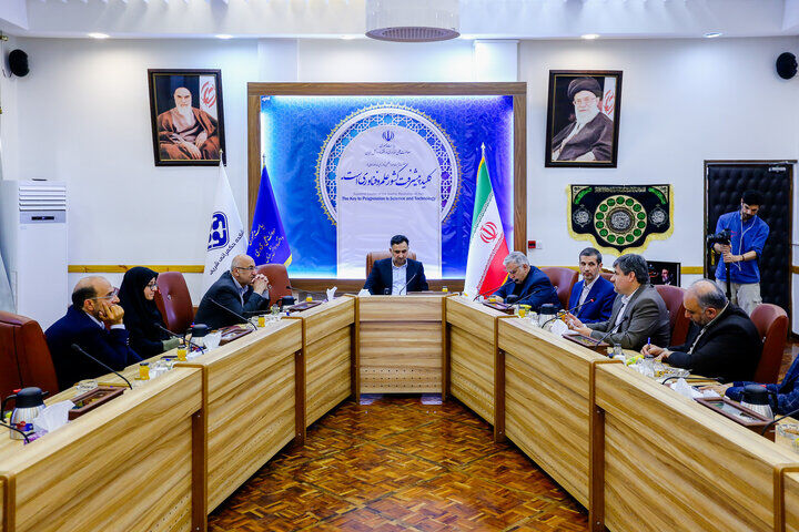 تحولخواهی؛ ویژگی بارز دکتر روستا آزاد تحولخواهی؛ ویژگی بارز دکتر روستا آزاد