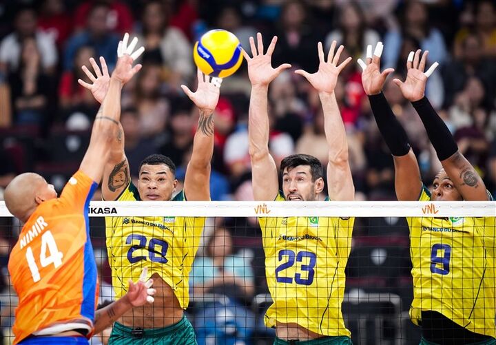 آغاز هفته سوم با پیروزی برزیل آغاز هفته سوم با پیروزی برزیل