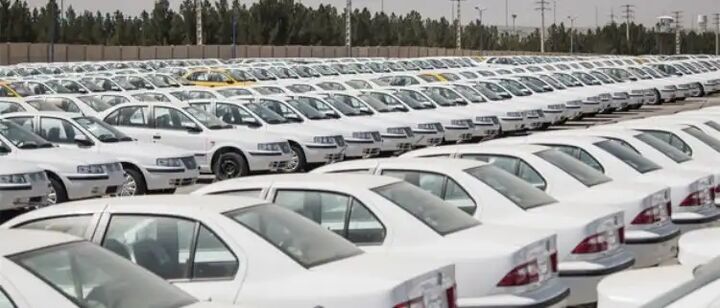 پارکینگ یکی از فروشگاههای بزرگ شیراز محل احتکار خودرو بود پارکینگ یکی از فروشگاههای بزرگ شیراز محل احتکار خودرو بود