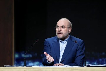 قالیباف: زنان را سر دوراهی «خانه‌داری» یا «مدیریت» قرار نمی‌دهیم