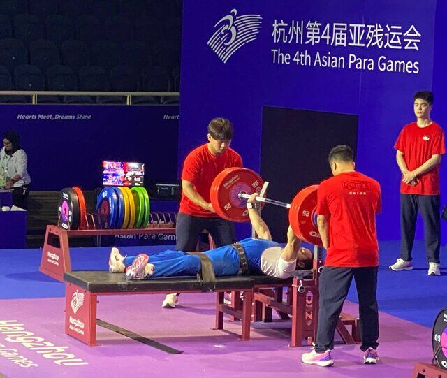 مدال برنز نماینده ایران در جام جهانی پاراوزنه برداری مدال برنز نماینده ایران در جام جهانی پاراوزنه برداری