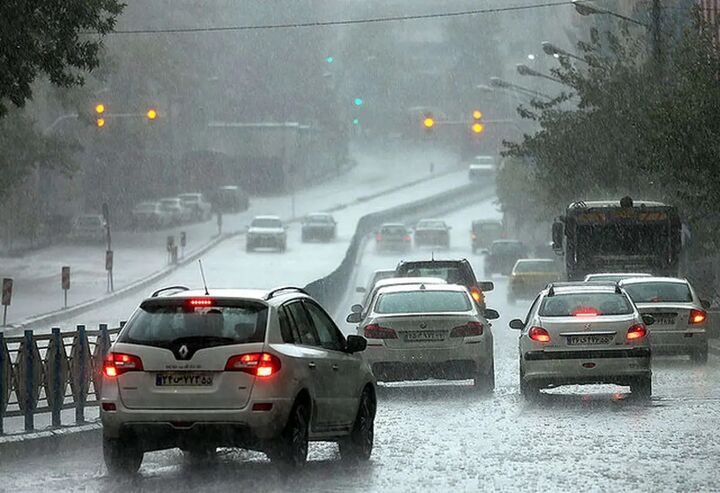 هشدار نارنجی نسبت به تشدید بارش در ۱۲ استان هشدار نارنجی نسبت به تشدید بارش در ۱۲ استان